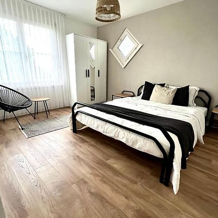 Black&White Apartment Uzwil Екстер'єр фото