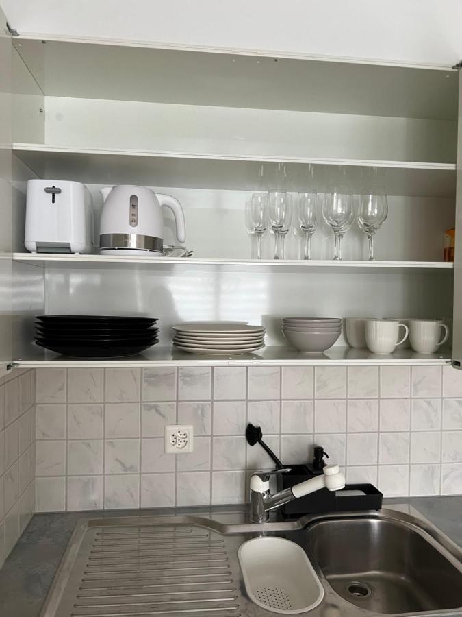 Black&White Apartment Uzwil Екстер'єр фото